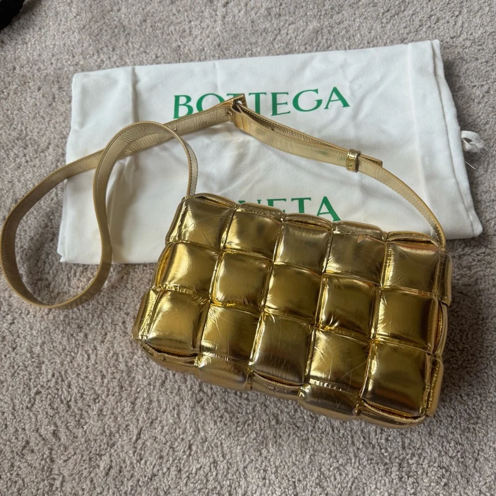 [Sold] BV Mirror Lambskin Intreccio Padded Cassette Crossbody Bag in Gold - Picture 3 of 14